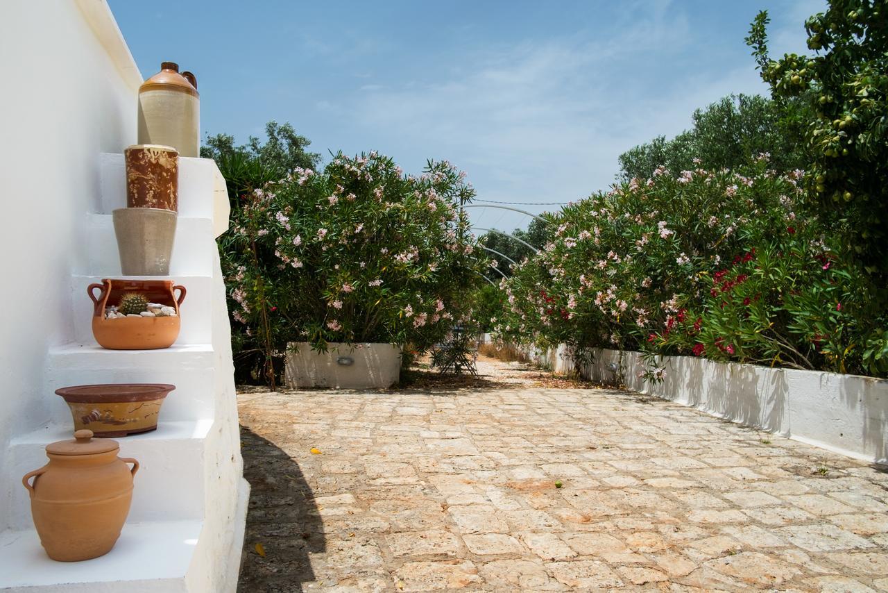 Fikus - The Apulian B&B Ceglie Messapica Exterior foto